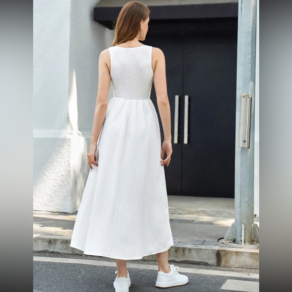 Elegant White Sleeveless Dress - Picture 3 of 16
